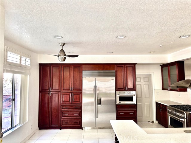 Detail Gallery Image 10 of 53 For 1000 Calle Allegre, Glendale,  CA 91208 - 4 Beds | 4 Baths