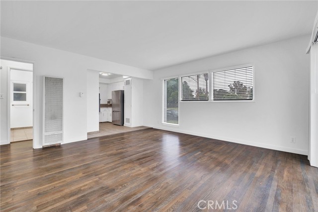 Detail Gallery Image 7 of 24 For 3706 Redondo Beach a,  Torrance,  CA 90504 - 2 Beds | 1 Baths