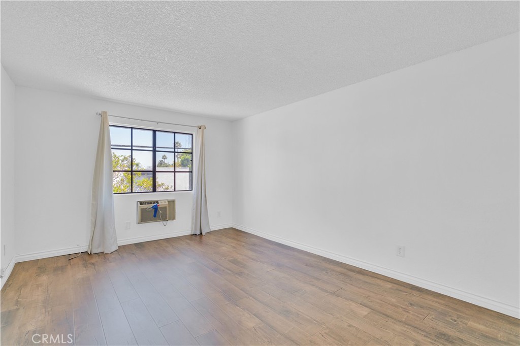 MLS #SR25241683 image #9