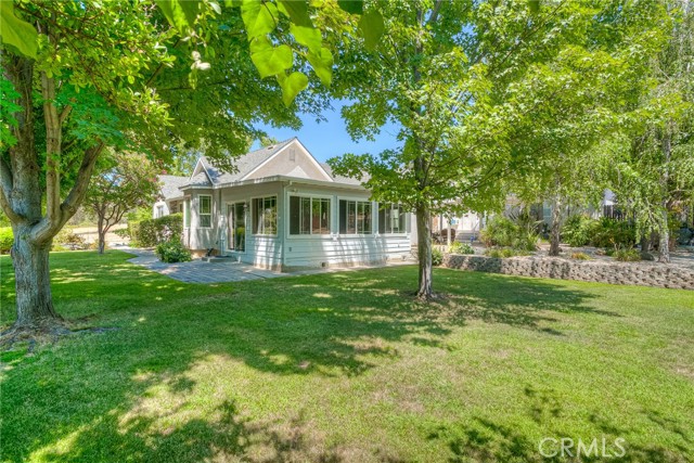 6060 Miners Ranch Road, Oroville CA: https://media.crmls.org/medias/ba9ed5ef-549a-4747-a5c7-d21b354533d6.jpg