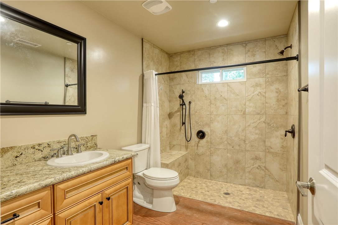 Detail Gallery Image 41 of 51 For 5630 Oakhill Ct, Santa Maria,  CA 93455 - 7 Beds | 5/1 Baths