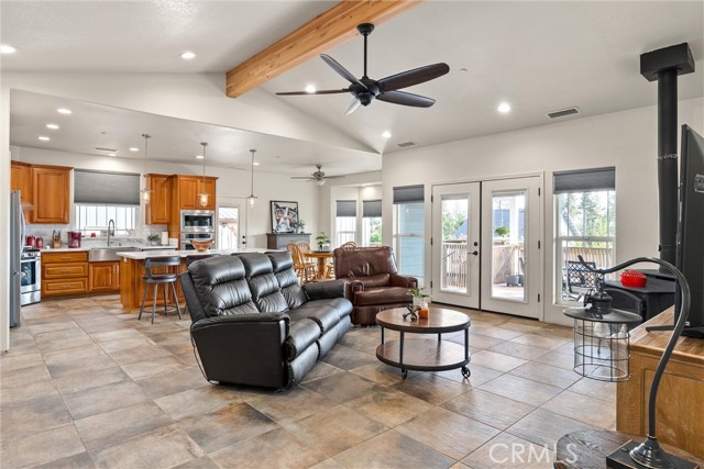Detail Gallery Image 15 of 54 For 524 Sunset Dr, Paradise,  CA 95969 - 3 Beds | 2/1 Baths