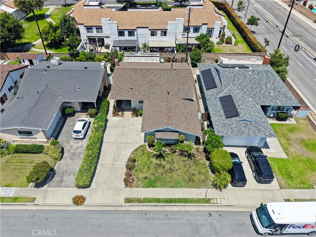 https://media.crmls.org/medias/baa22b89-88f3-48ba-8dfb-950080785097.jpg?preset=X-Large