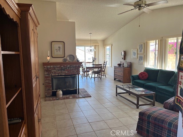 Detail Gallery Image 2 of 25 For 3060 Summer Set Cir, Banning,  CA 92220 - 2 Beds | 2 Baths