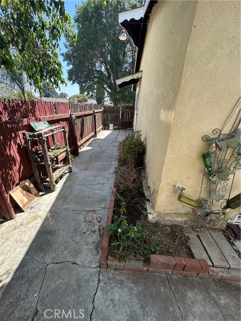 6343 Tournament Drive, Jurupa Valley CA: https://media.crmls.org/medias/baa3c465-5b9d-4357-97c1-a94899af12ff.jpg