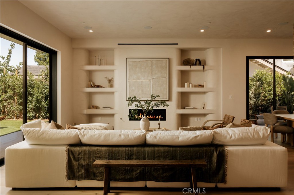 MLS #GD26142492 image #2