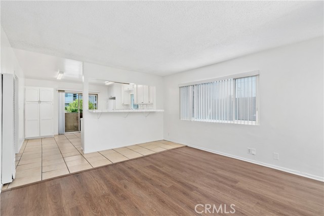 841 W 5th, San Pedro CA: https://media.crmls.org/medias/baa4cc06-7709-4846-89a1-0ae75b0e9e4f.jpg