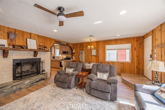 Detail Gallery Image 10 of 40 For 803 Robinhood Bld, Big Bear City,  CA 92314 - 2 Beds | 1 Baths