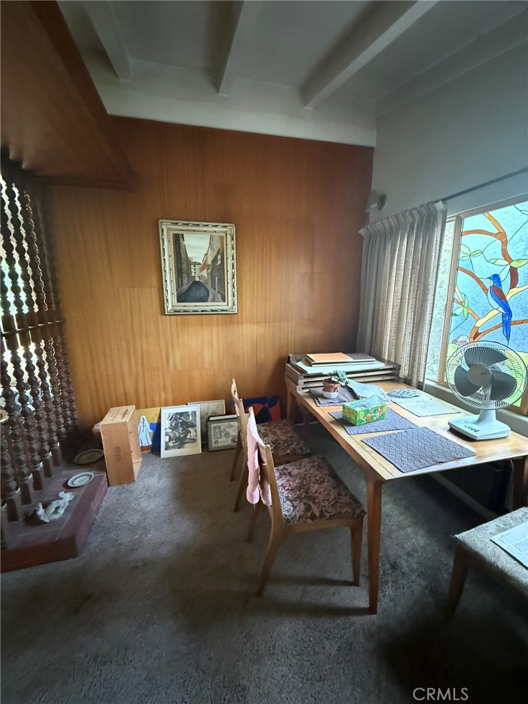 https://media.crmls.org/medias/baa65315-cc3b-4ea0-b87f-7012662398fb.jpg?preset=X-Large