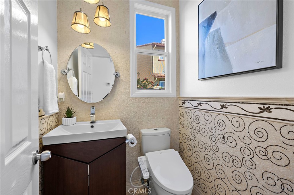 MLS #OC25257856 image #18