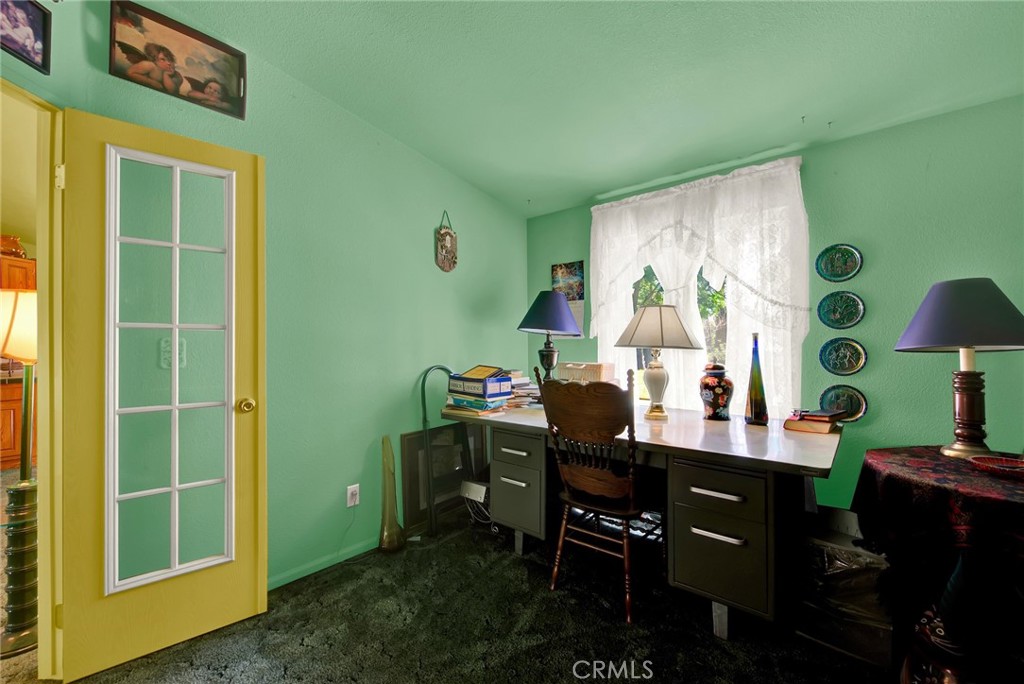 https://media.crmls.org/medias/baa6cd30-ab57-4b82-ba92-5682539dd5c3.jpg?preset=X-Large