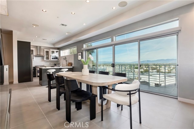 Detail Gallery Image 16 of 43 For 11698 Picturesque, Studio City,  CA 91604 - 3 Beds | 2/1 Baths