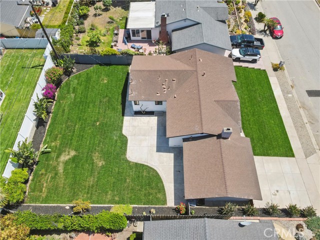 270 Fairfax Avenue, Ventura CA: https://media.crmls.org/medias/baa7177c-9ba5-4d84-a33a-73dedc77717a.jpg