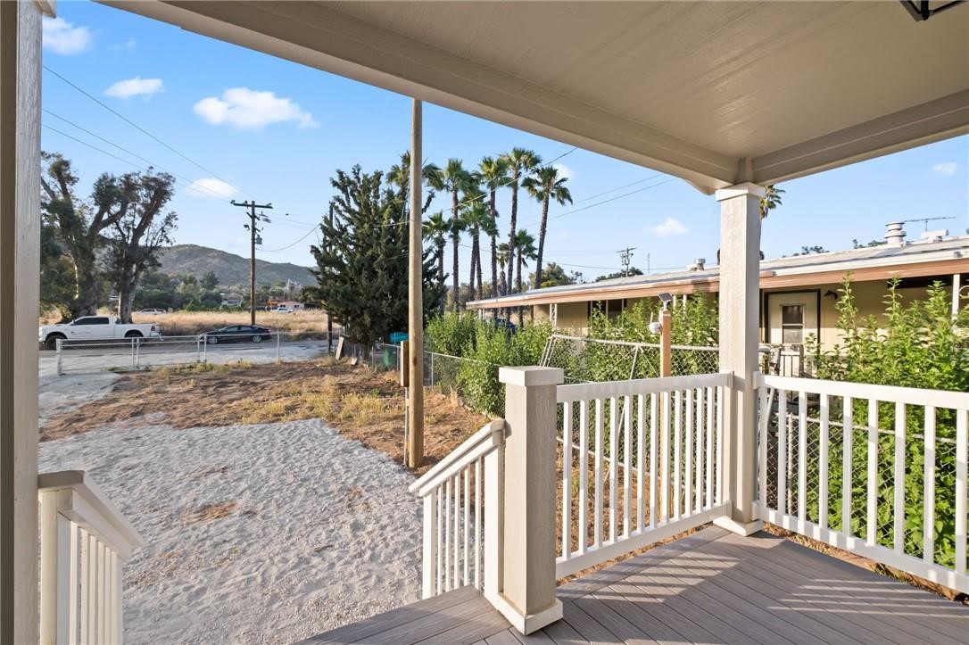 Detail Gallery Image 5 of 46 For 33565 Old State Hwy, Hemet,  CA 92545 - 3 Beds | 2 Baths