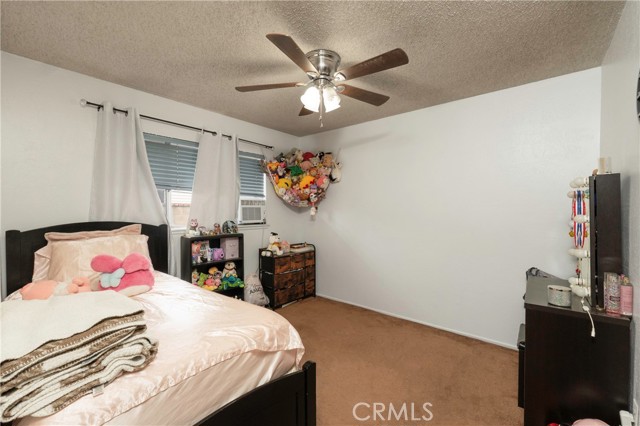 8841 California, Riverside CA: https://media.crmls.org/medias/baa847b5-c7d7-4199-9dd8-dcebe82b2b0b.jpg