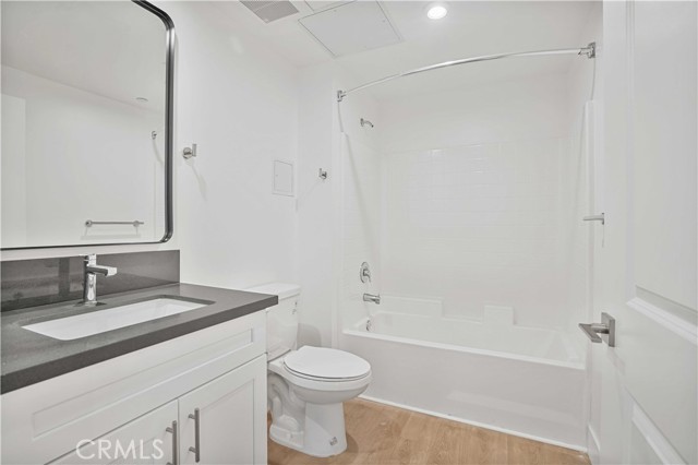 Detail Gallery Image 22 of 30 For 8750 Sepulveda Bld #310,  North Hills,  CA 91343 - 2 Beds | 2 Baths