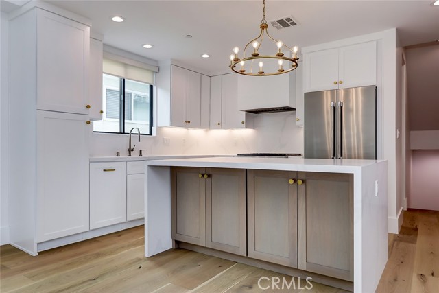 2621 Gates Avenue, Redondo Beach, California 90278, 4 Bedrooms Bedrooms, ,3 BathroomsBathrooms,Residential,Sold,Gates,PV23085381