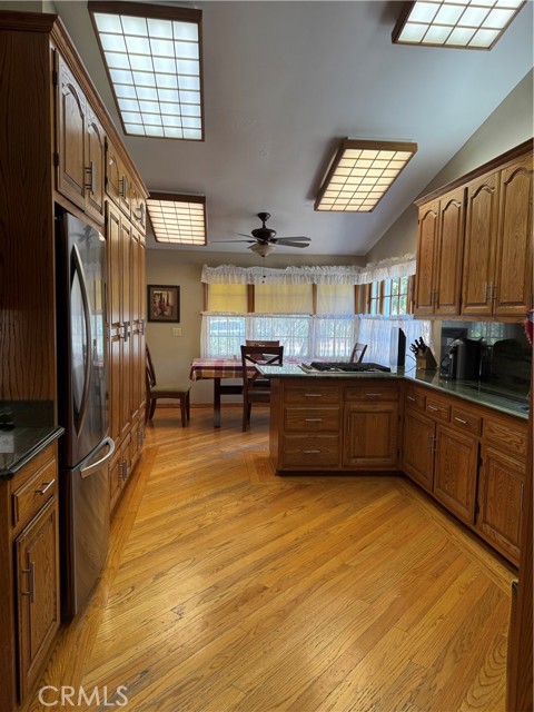 6552 Aqueduct Avenue, Van Nuys CA: https://media.crmls.org/medias/baa8fbaf-eda2-4cfb-bfab-d18b178df75c.jpg