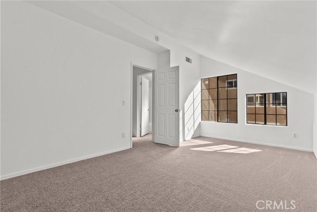 Detail Gallery Image 33 of 60 For 18826 Cabral, Canyon Country,  CA 91351 - 5 Beds | 3 Baths