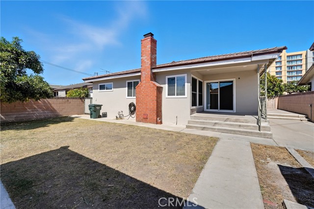 1401 W Beverly Terrace, Montebello CA: https://media.crmls.org/medias/baa916e2-7a4b-4c6a-b127-318505ec63e6.jpg