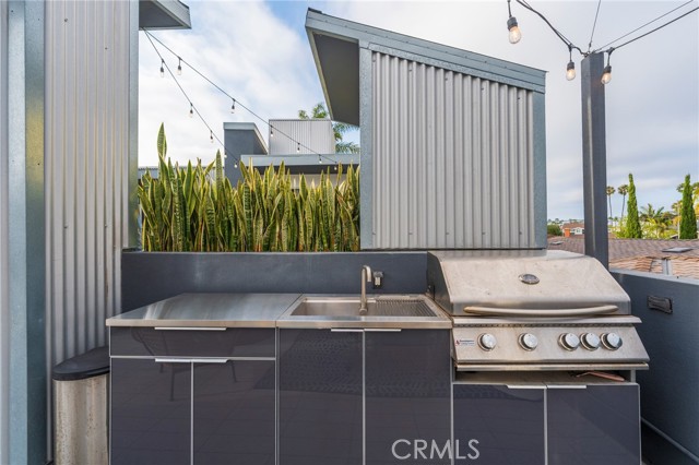 Detail Gallery Image 39 of 49 For 358 Santa Ana, Long Beach,  CA 90803 - 3 Beds | 3 Baths