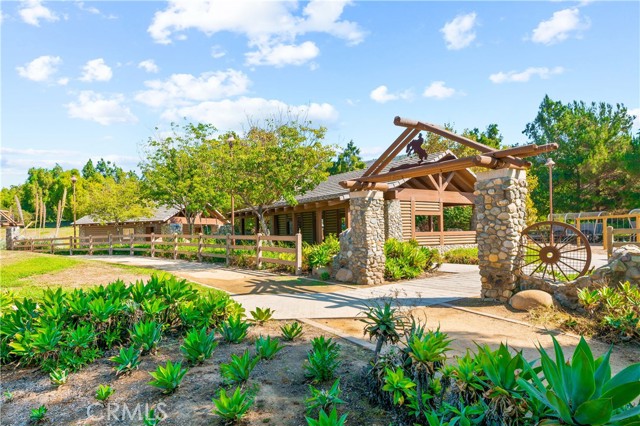 Detail Gallery Image 57 of 63 For 10533 Emerson Bend, Tustin,  CA 92782 - 4 Beds | 3/1 Baths
