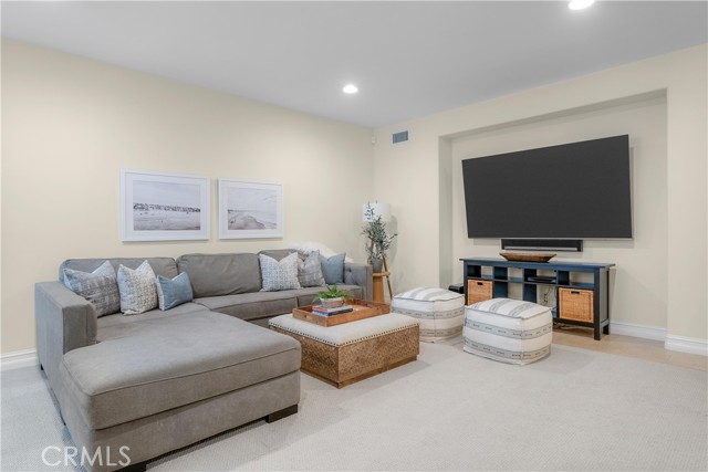 2504 Pine Avenue, Manhattan Beach, California 90266, 5 Bedrooms Bedrooms, ,4 BathroomsBathrooms,Residential,Sold,Pine,SB21208288