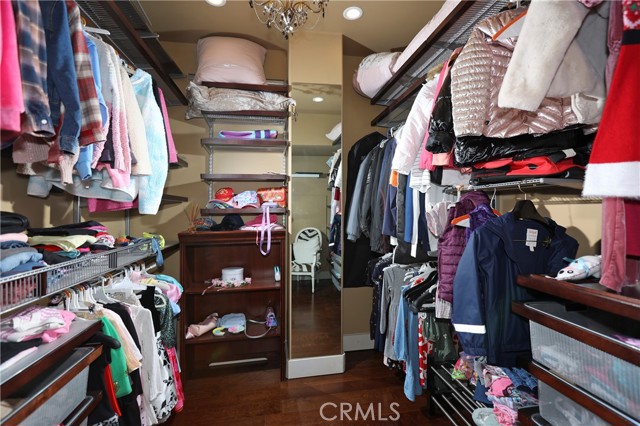 23640 Aster Trail, Calabasas CA: https://media.crmls.org/medias/baaa4534-cf8b-4838-87b0-9648aaa889ee.jpg