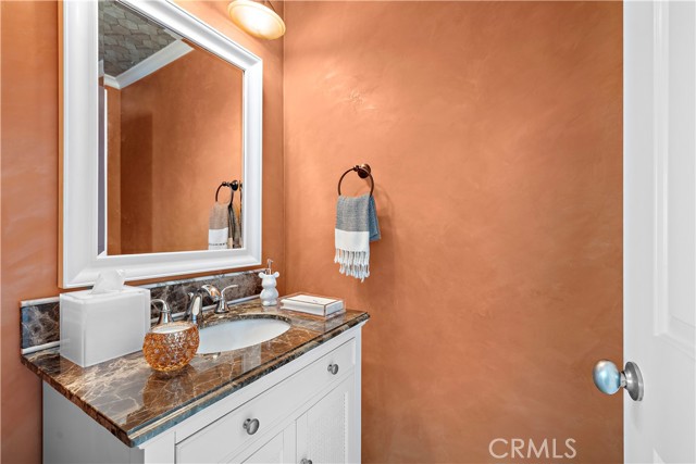 Detail Gallery Image 35 of 46 For 23 Canyon Crest, Corona Del Mar,  CA 92625 - 3 Beds | 2/1 Baths