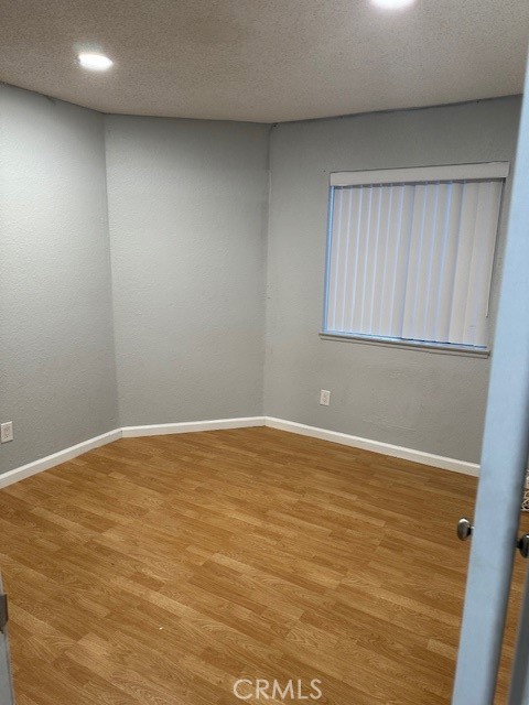 Detail Gallery Image 6 of 8 For 37005 Justin Ct, Palmdale,  CA 93550 - 3 Beds | 2 Baths