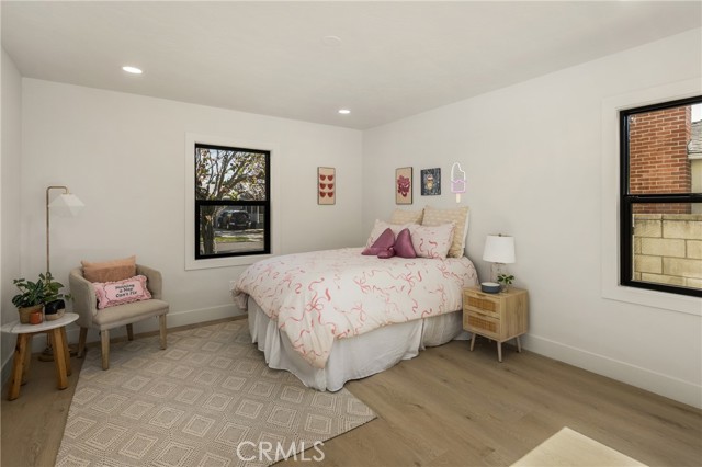 Image 45 of 69 For 1949 Chatwin Avenue