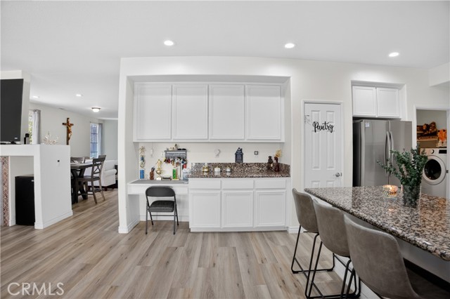 Detail Gallery Image 11 of 55 For 2301 Foxtail Dr, Palmdale,  CA 93551 - 5 Beds | 3 Baths