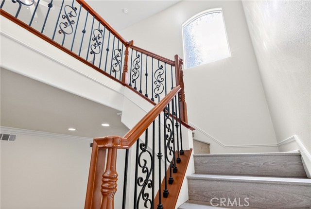 Detail Gallery Image 14 of 53 For 225 N Alhambra, Monterey Park,  CA 91755 - 4 Beds | 3 Baths