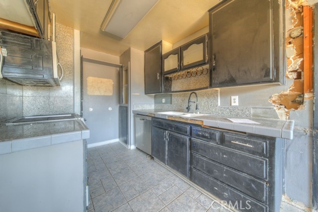 Detail Gallery Image 8 of 28 For 33051 Adelfa St, Lake Elsinore,  CA 92530 - 3 Beds | 1 Baths