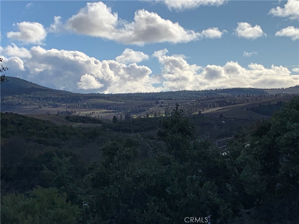 https://media.crmls.org/medias/baafd47b-c231-4a1e-baca-ee299f526fd9.jpg?preset=X-Large