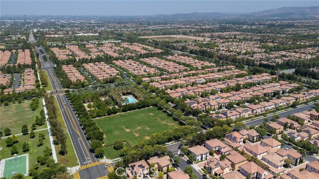 74 Cactus Flower, Irvine CA: https://media.crmls.org/medias/bab1d8c8-dd55-4fd6-9a8c-346122188bf7.jpg