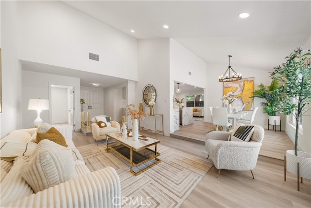 Detail Gallery Image 10 of 33 For 18070 Mark Ln, Yorba Linda,  CA 92886 - 4 Beds | 2 Baths