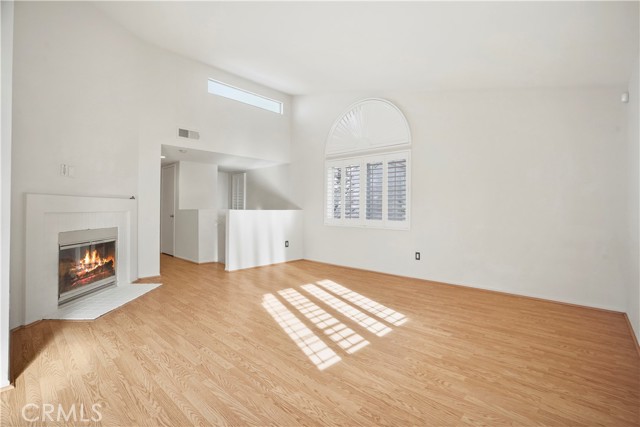 Detail Gallery Image 5 of 37 For 25132 Steinbeck Ave #F,  Stevenson Ranch,  CA 91381 - 2 Beds | 2 Baths