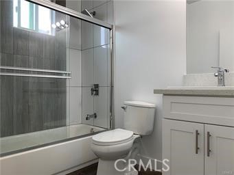 Detail Gallery Image 10 of 29 For 1143 Irolo, Los Angeles,  CA 90006 - – Beds | – Baths