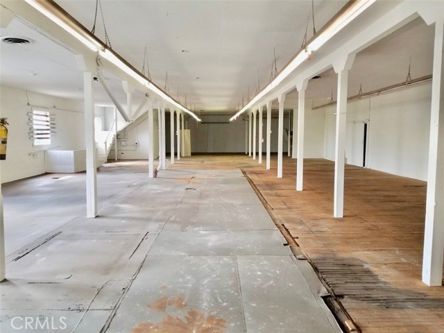 425 E 58th Street, Los Angeles, California 90011, ,Commercial Lease,For Rent,425 E 58th Street,CRAR23108717