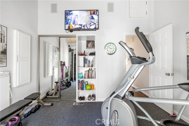 319 26th Place, Manhattan Beach, California 90266, 3 Bedrooms Bedrooms, ,2 BathroomsBathrooms,Residential,Sold,26th,SB22115573