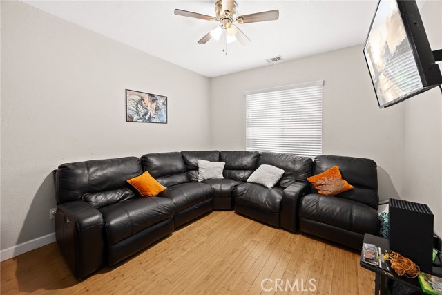 Detail Gallery Image 19 of 45 For 125 E Saint Andrews, Ontario,  CA 91761 - 5 Beds | 3 Baths