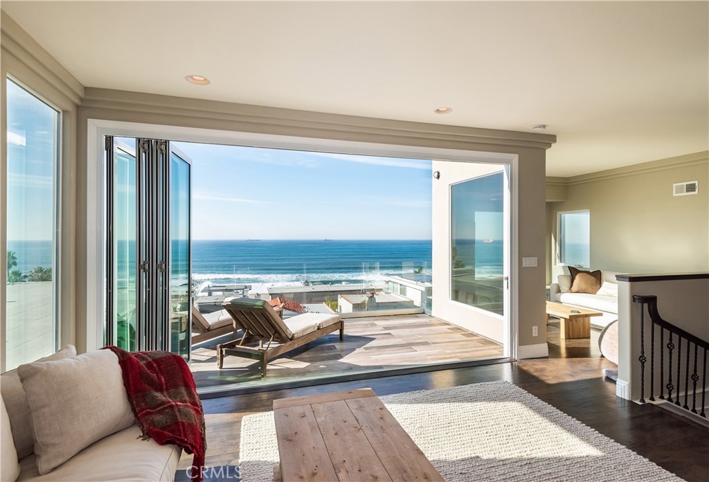 2909 Bayview Drive