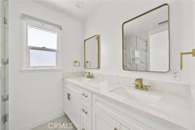 7750 Eton Avenue, Canoga Park CA: https://media.crmls.org/medias/bab3df0d-d5bd-4ee4-852b-8a169969604e.jpg