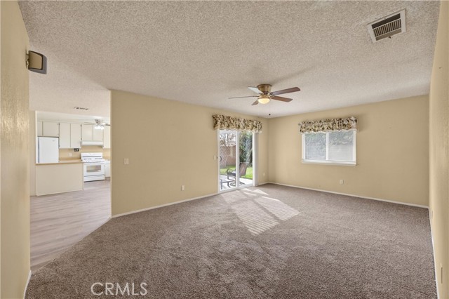 Detail Gallery Image 10 of 33 For 14725 Carla Jean Dr, Moreno Valley,  CA 92553 - 3 Beds | 2 Baths