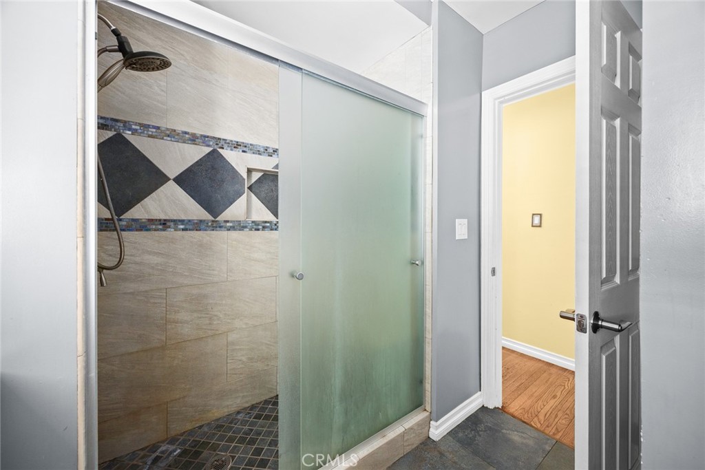 MLS #WS25247140 image #18