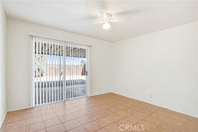 Detail Gallery Image 5 of 13 For 2242 San Padre Ave, Hemet,  CA 92545 - 2 Beds | 1 Baths