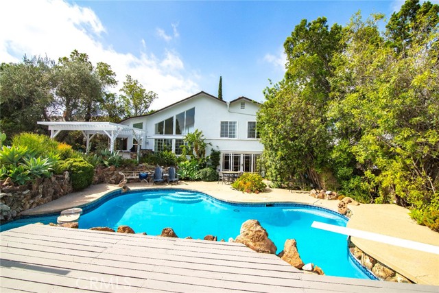 11958 Darby Avenue, Porter Ranch CA: https://media.crmls.org/medias/bab545c7-d4c0-4f9f-8bd6-f6fc7f158fc1.jpg