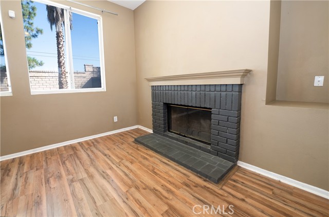 Detail Gallery Image 35 of 39 For 323 Camden Ct, Corona,  CA 92879 - 3 Beds | 2/1 Baths