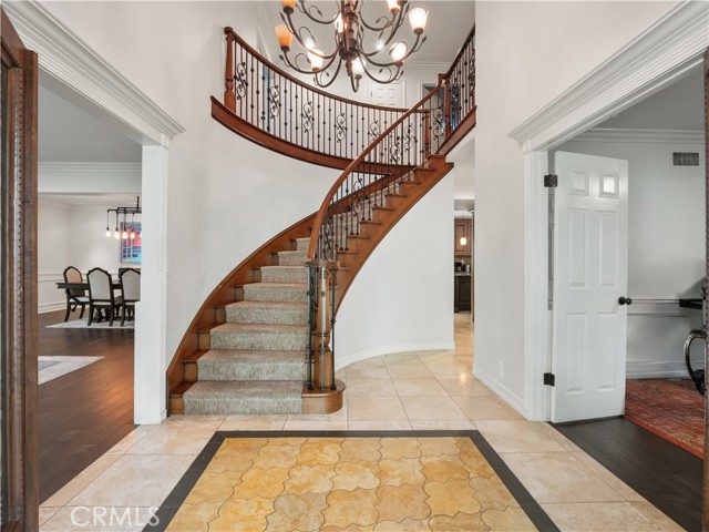 Detail Gallery Image 7 of 46 For 26675 Macmillan Ranch Rd, Canyon Country,  CA 91387 - 5 Beds | 4/1 Baths